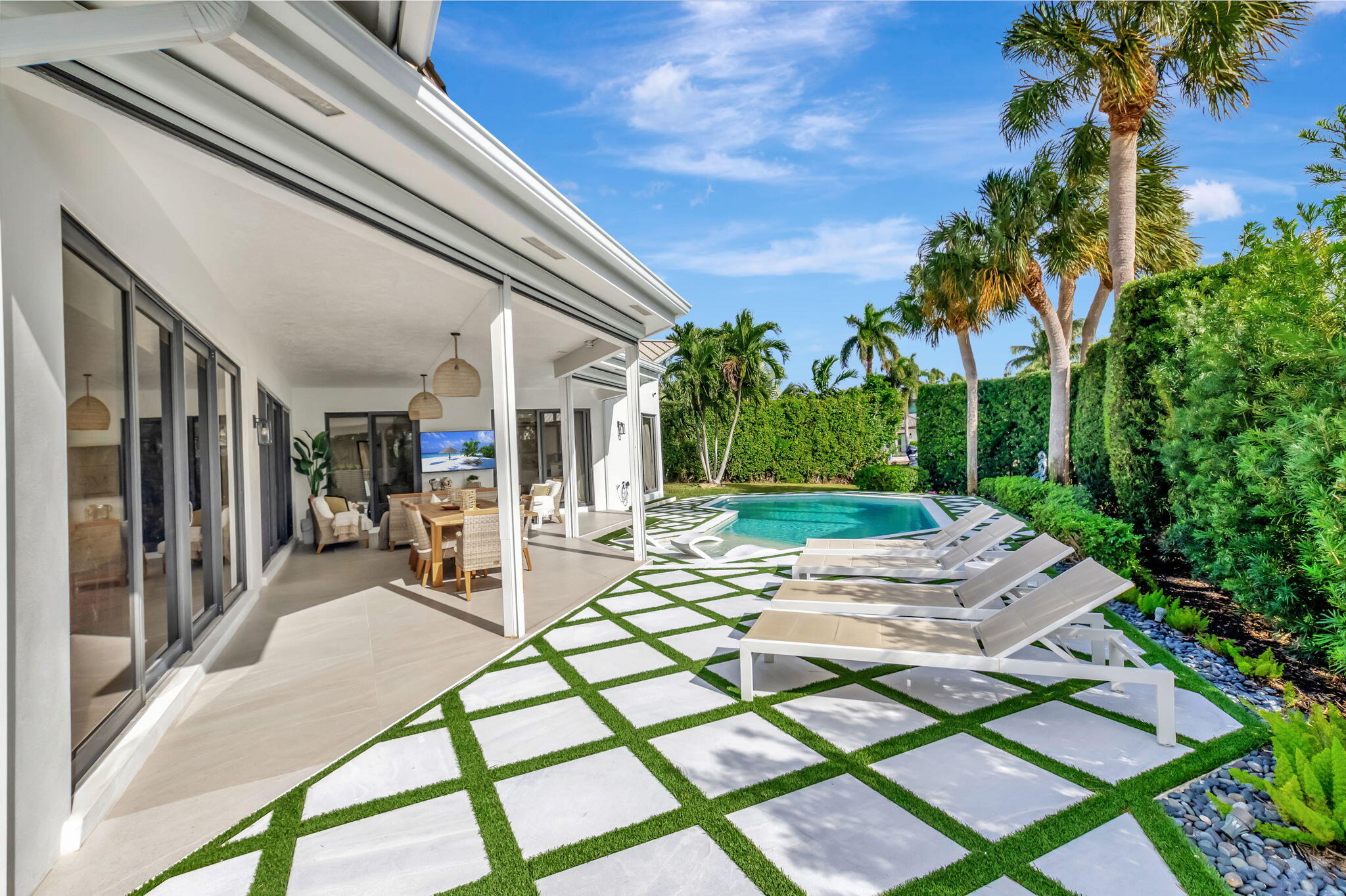 820 NE Boca Bay Colony Drive