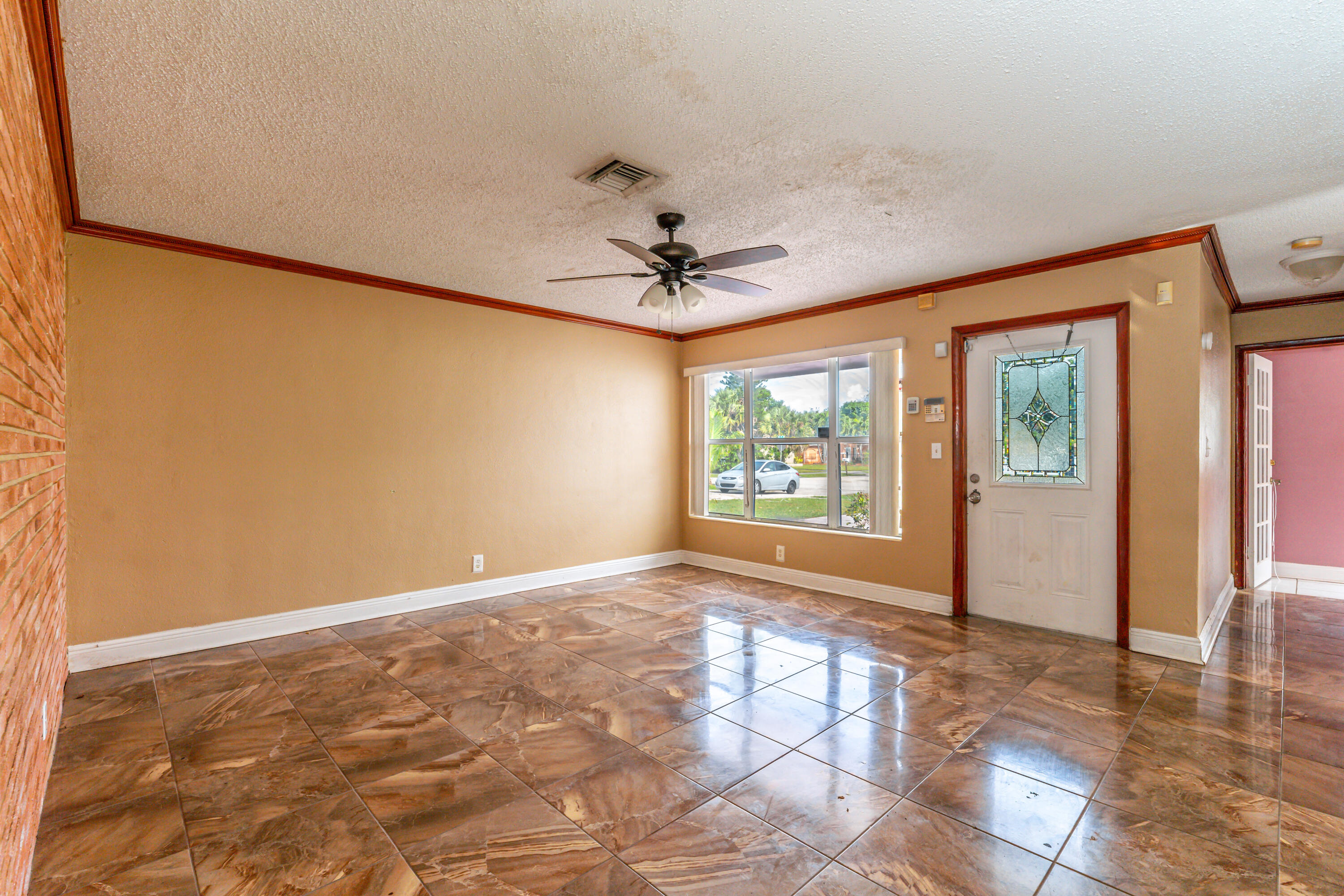421 NW 39th Avenue