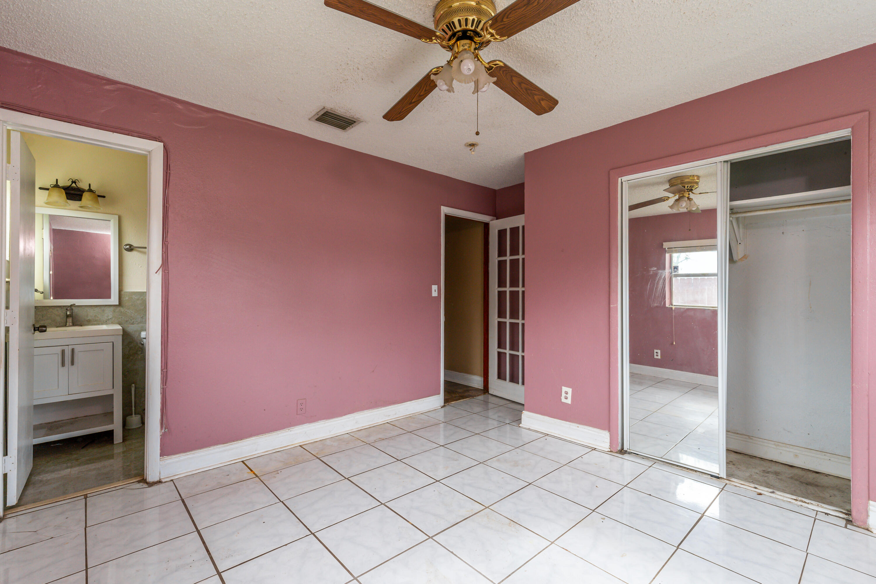 421 NW 39th Avenue