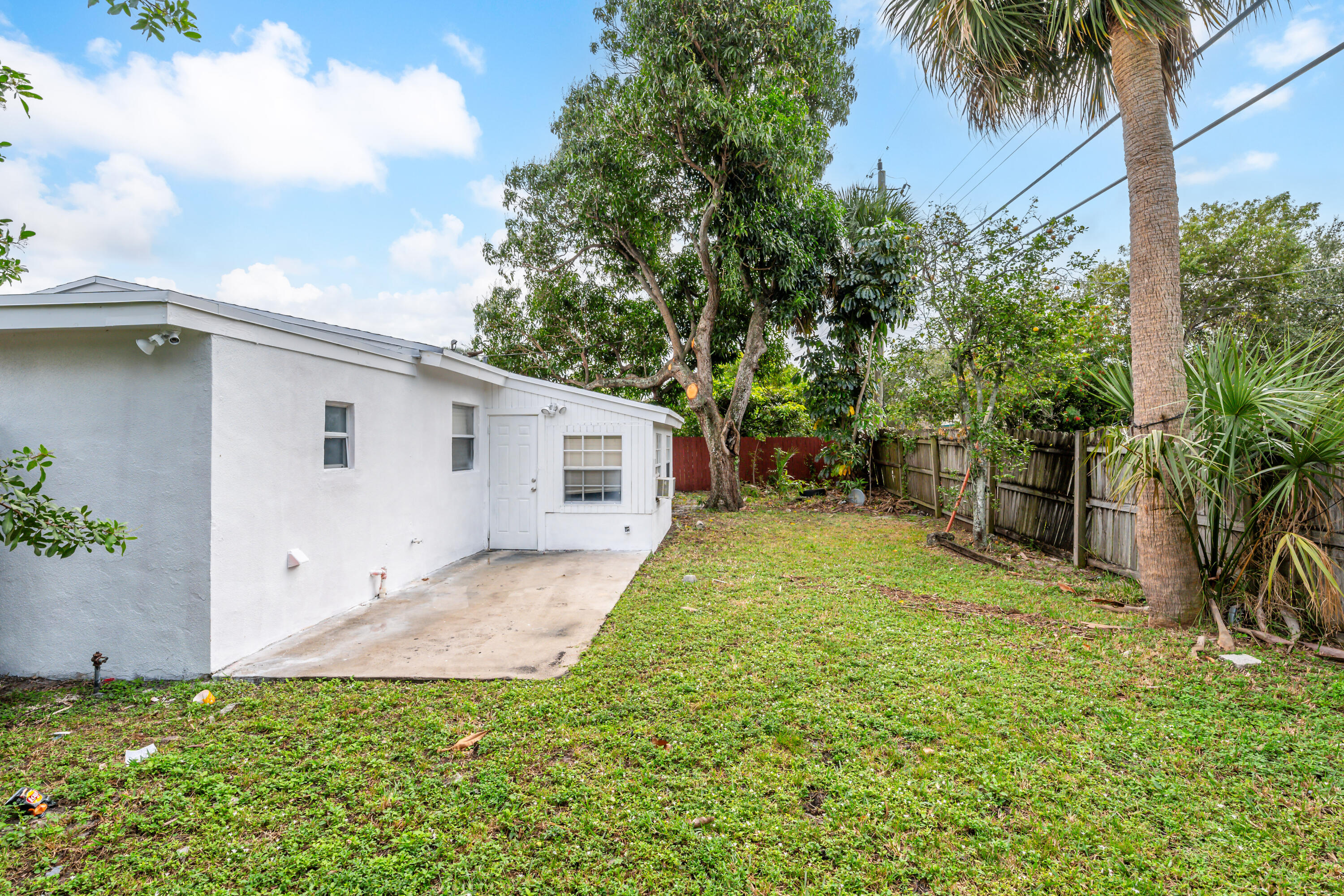 421 NW 39th Avenue