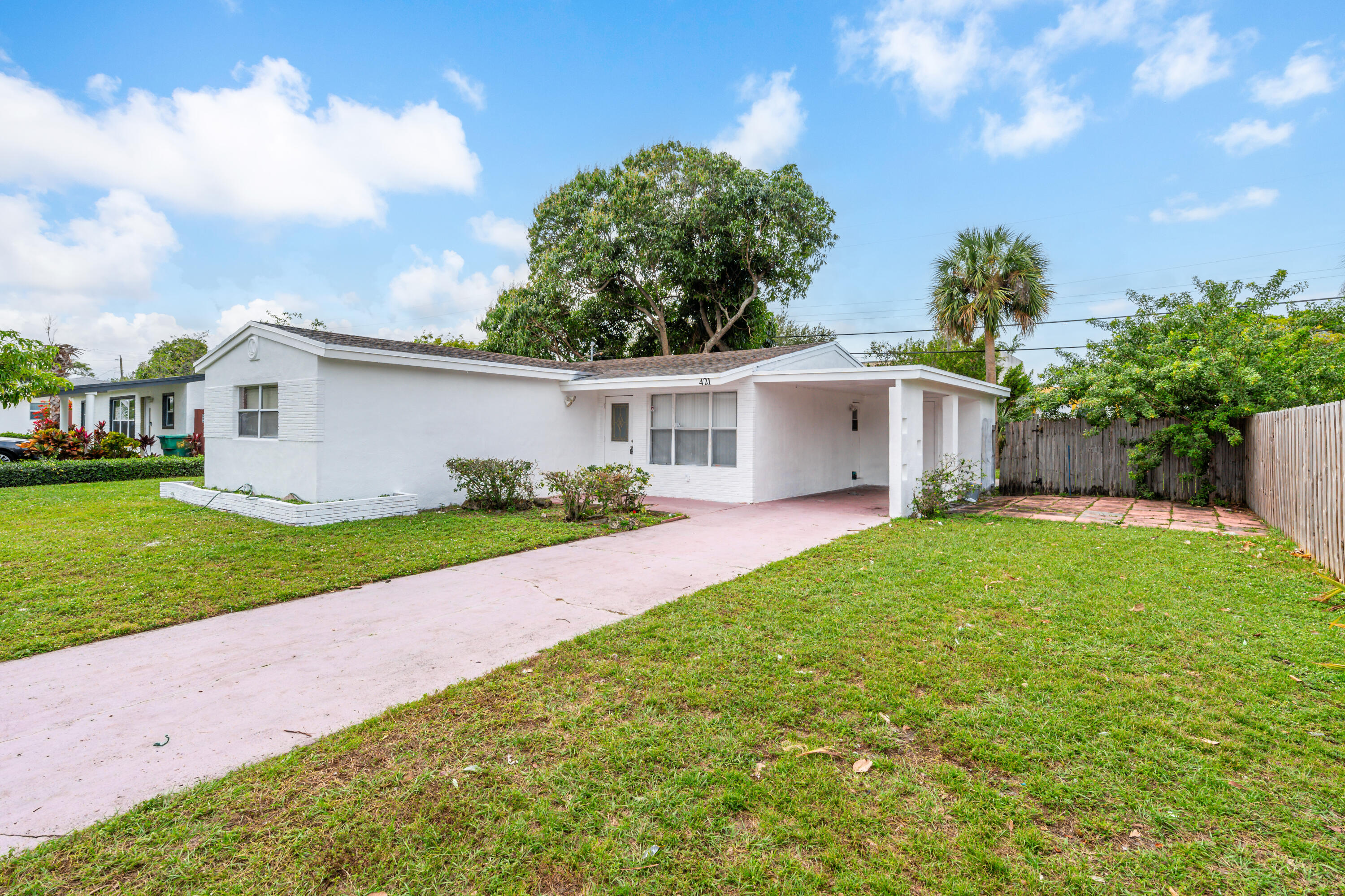 421 NW 39th Avenue