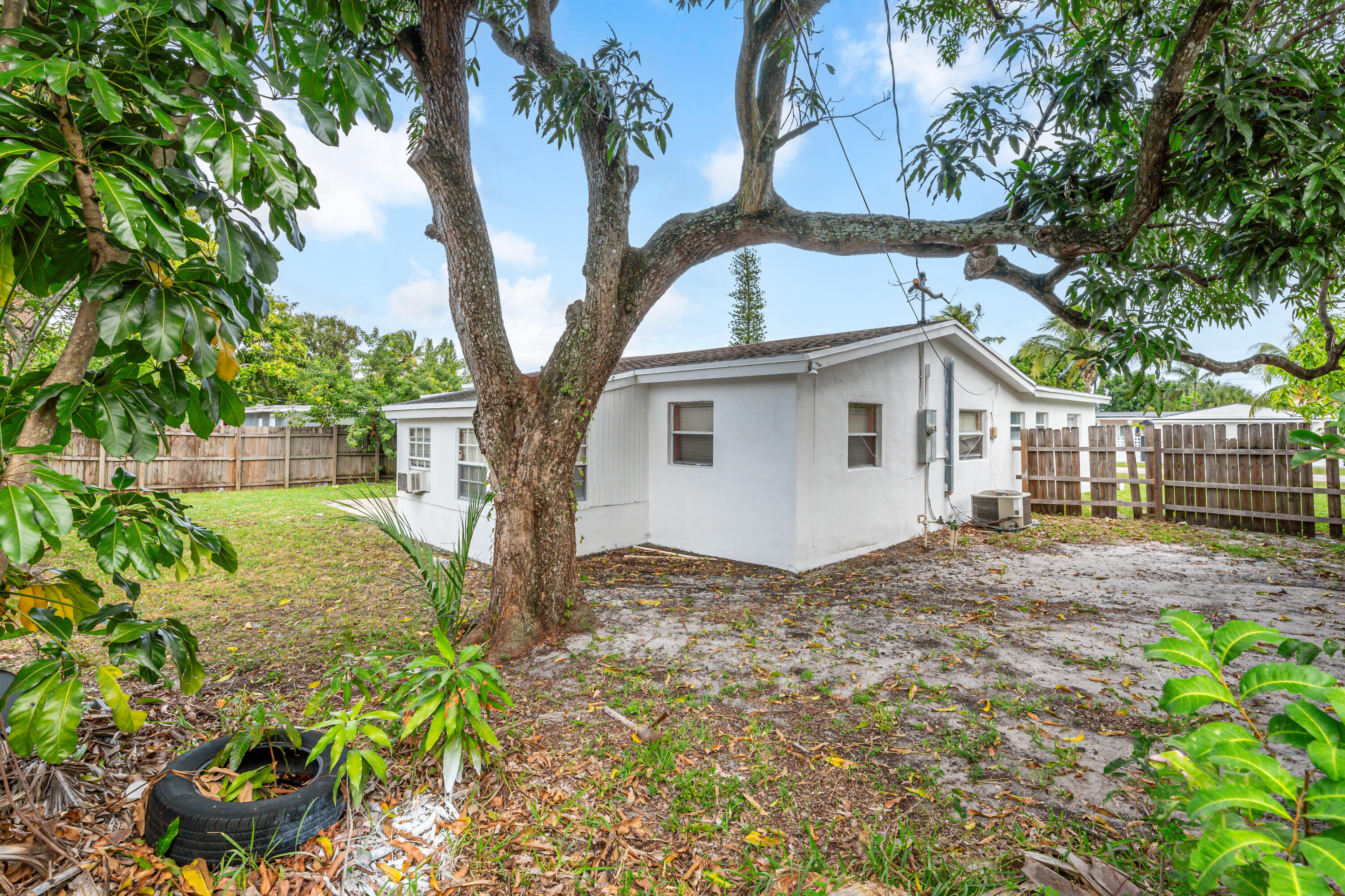 421 NW 39th Avenue