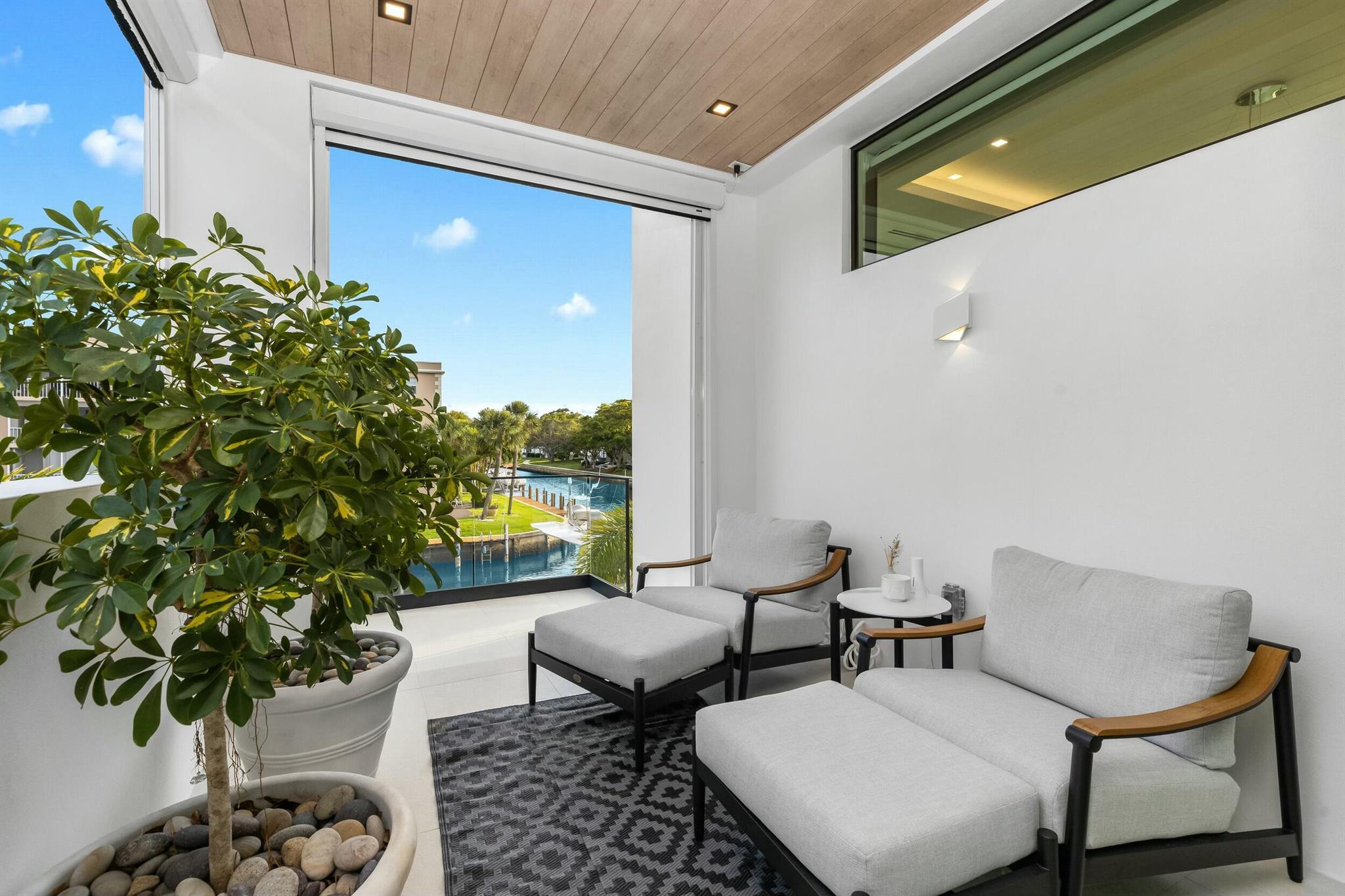 772 Glouchester Street