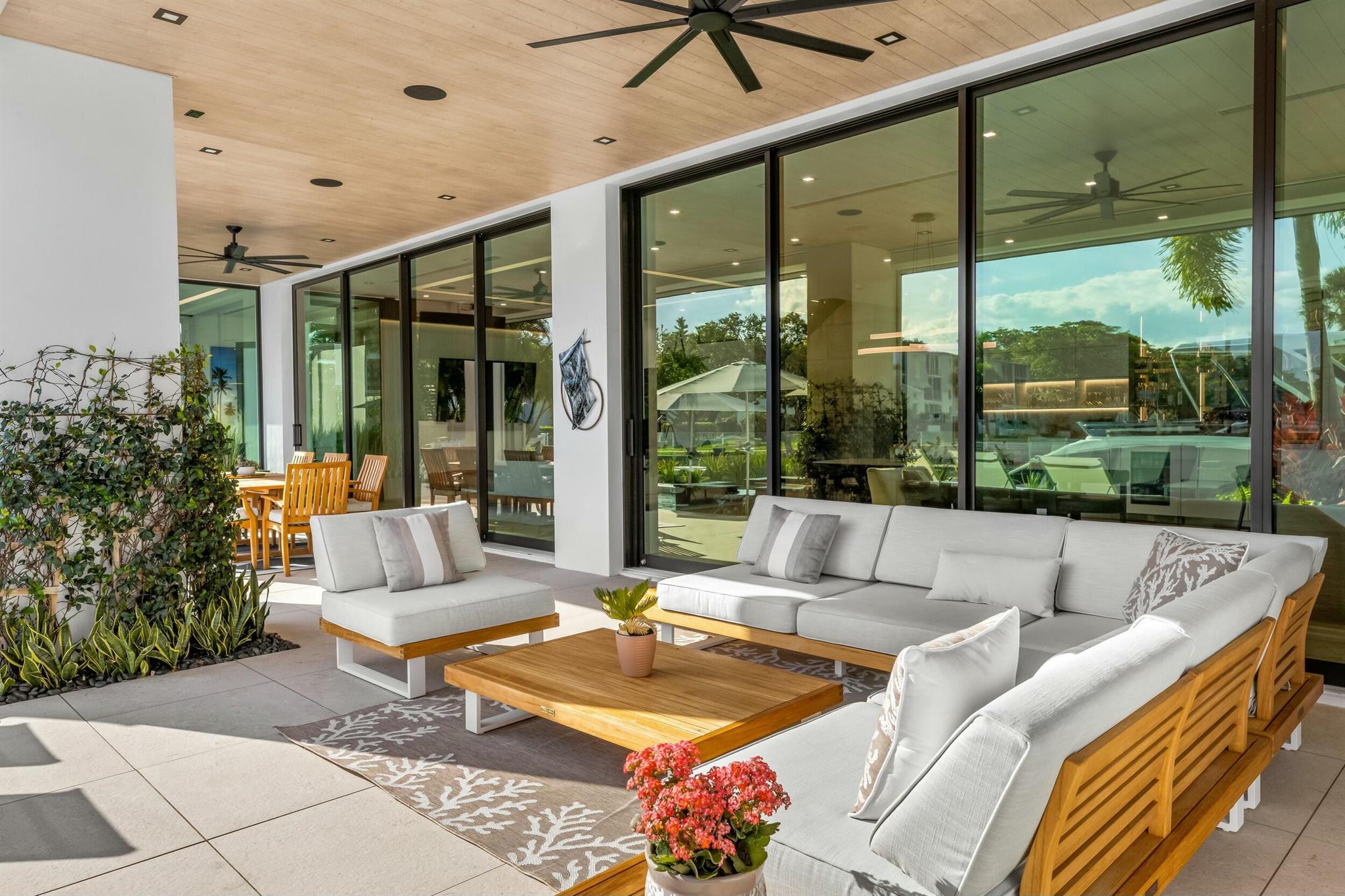 772 Glouchester Street