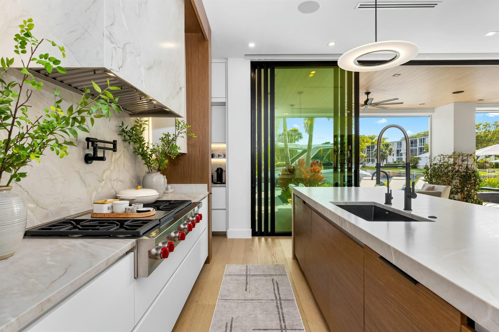 772 Glouchester Street