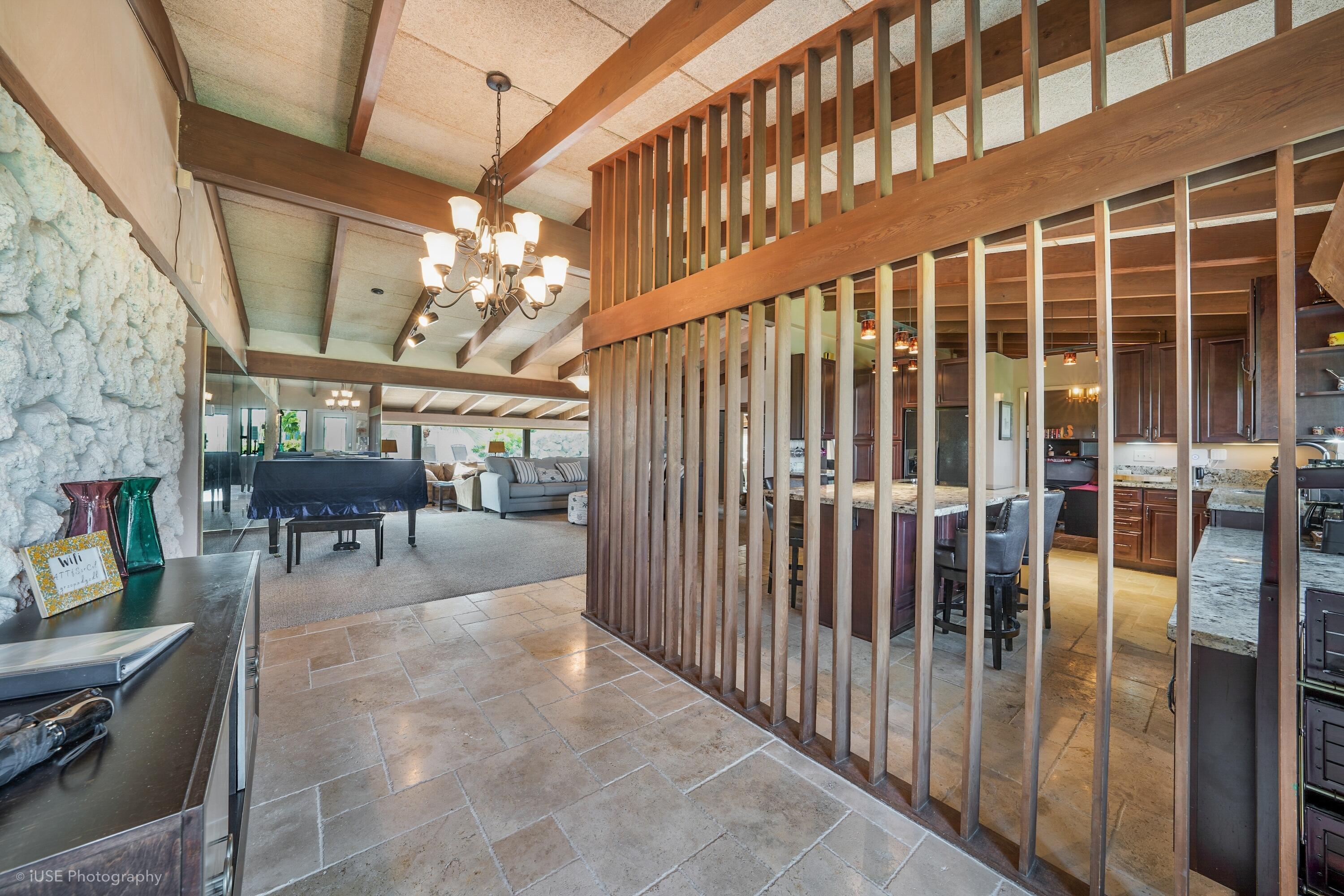 4211 NE 26th Terrace