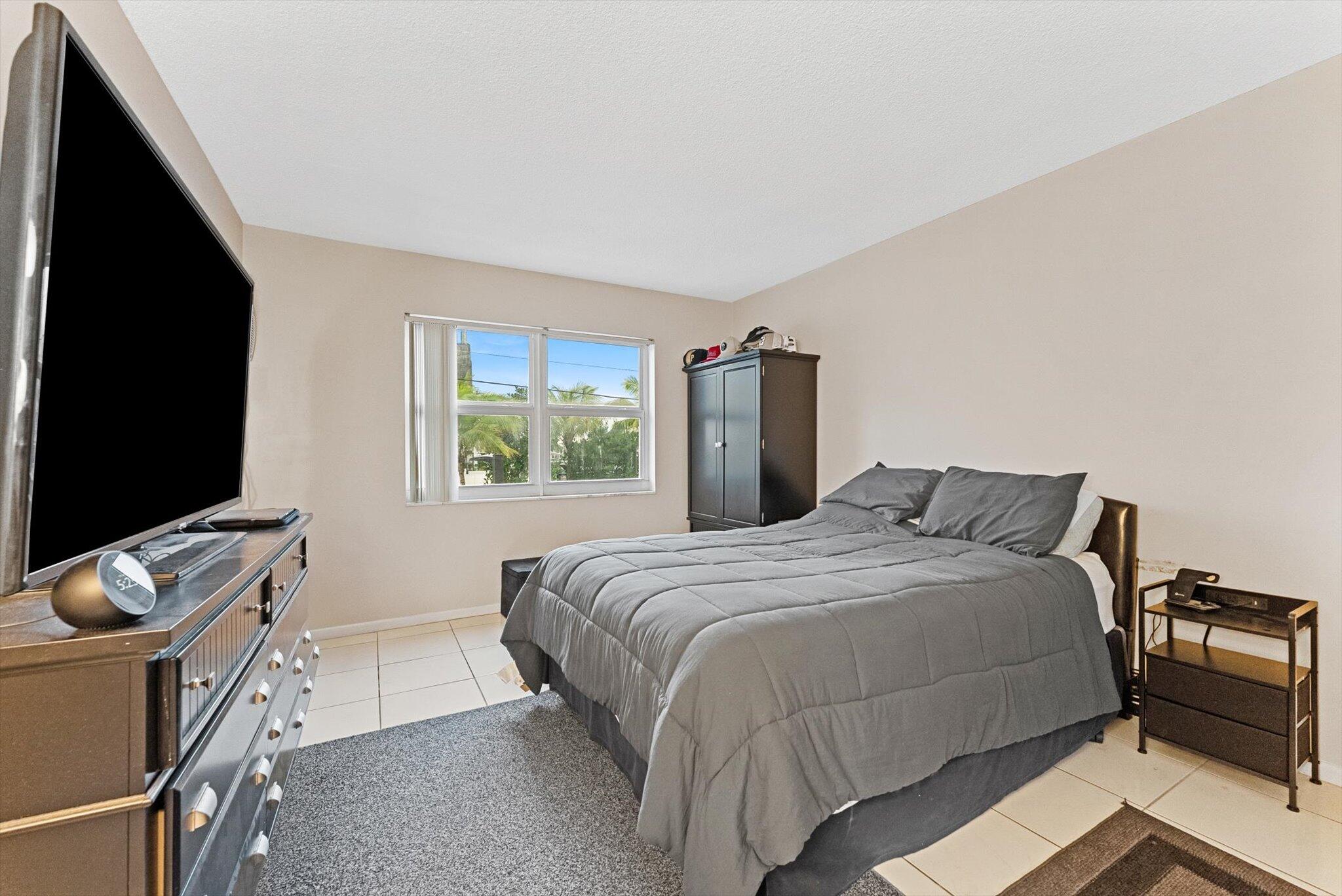 200 S Birch Road 204