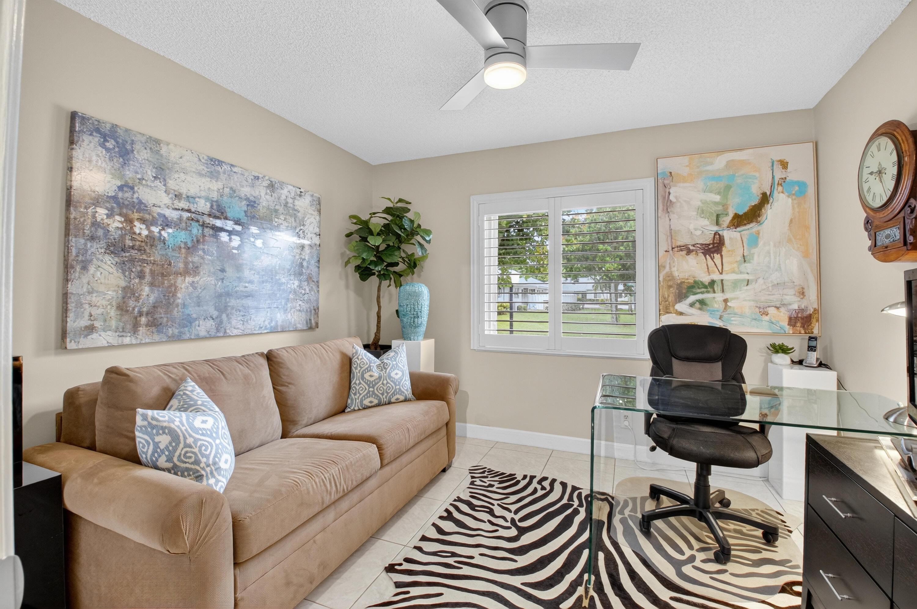 8902 Meadowlark Way