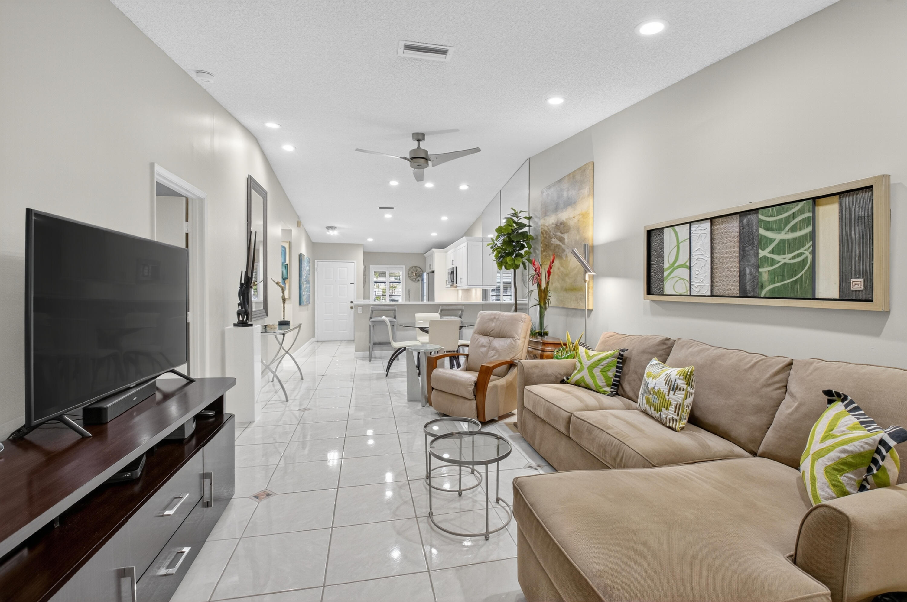 8902 Meadowlark Way