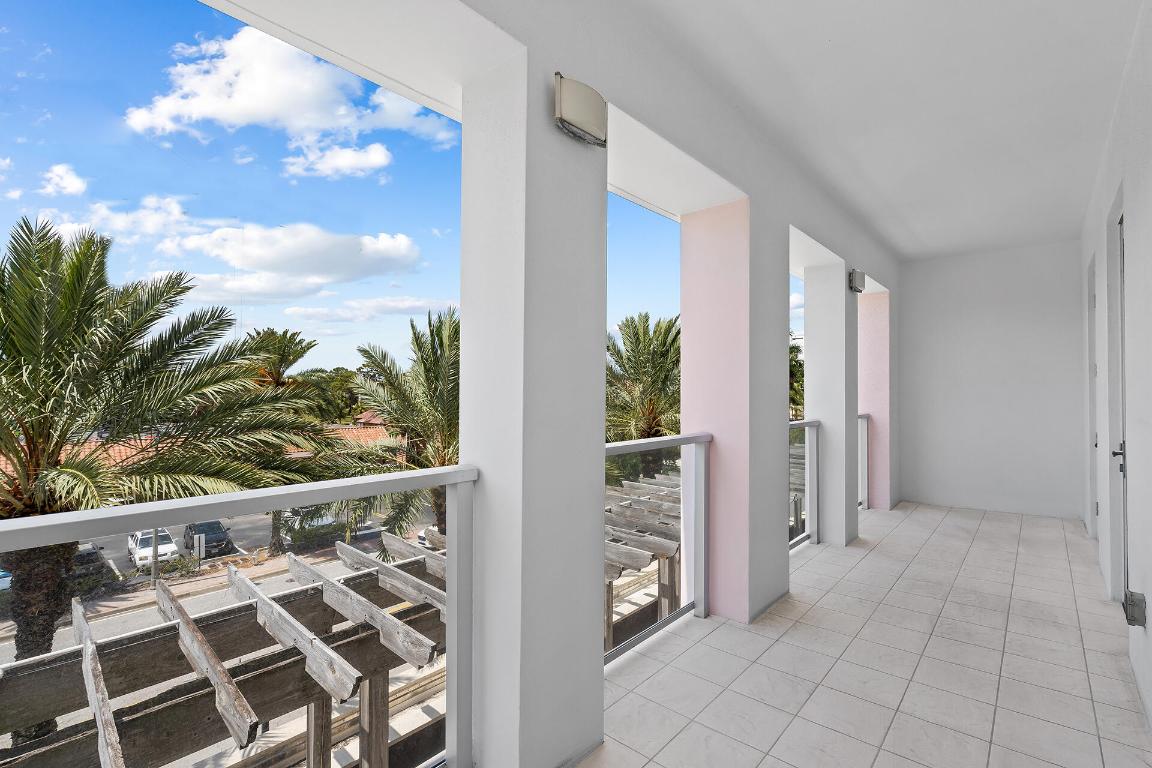 455 E Palmetto Park Road 3