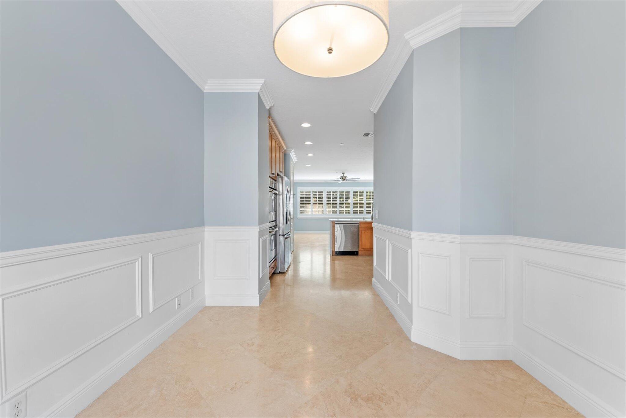 604 NE Francesca Lane