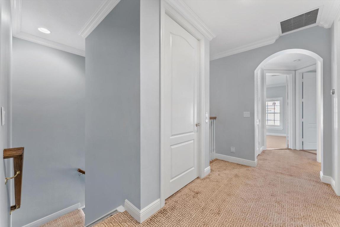 604 NE Francesca Lane