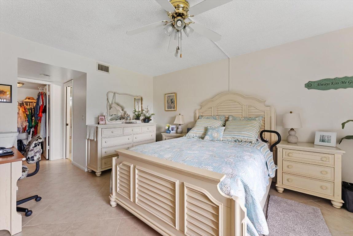 11282 Green Lake Drive 204