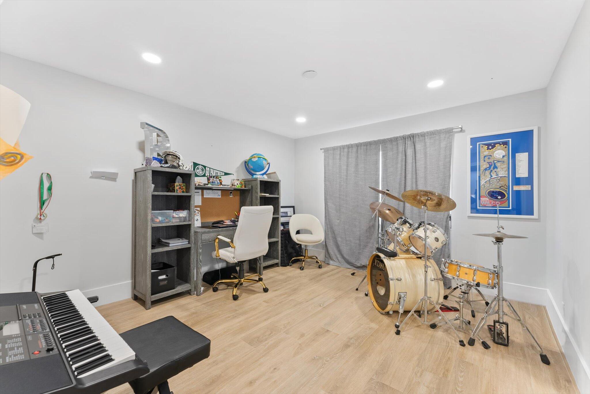 4429 Woodfield Boulevard