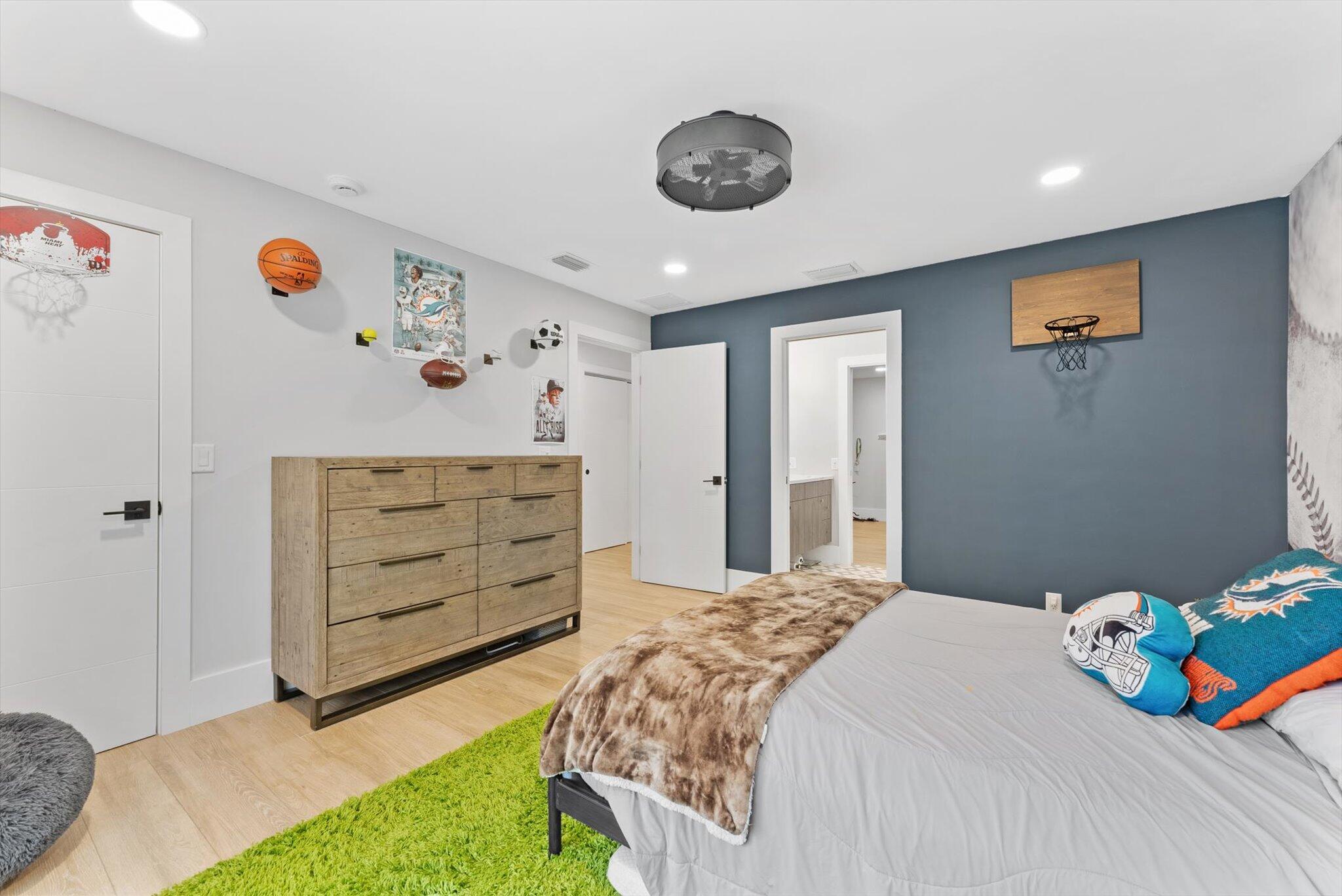 4429 Woodfield Boulevard