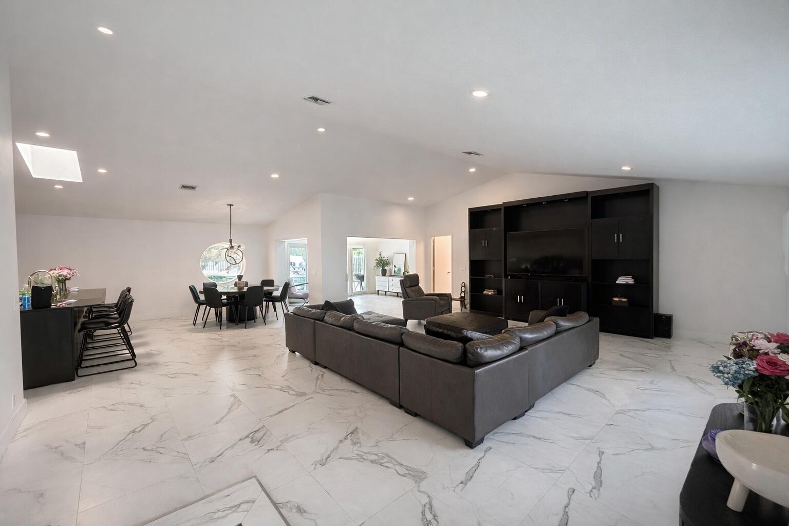 832 NW 108th Lane