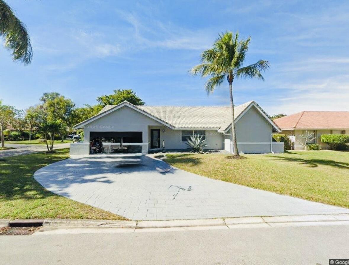 832 NW 108th Lane