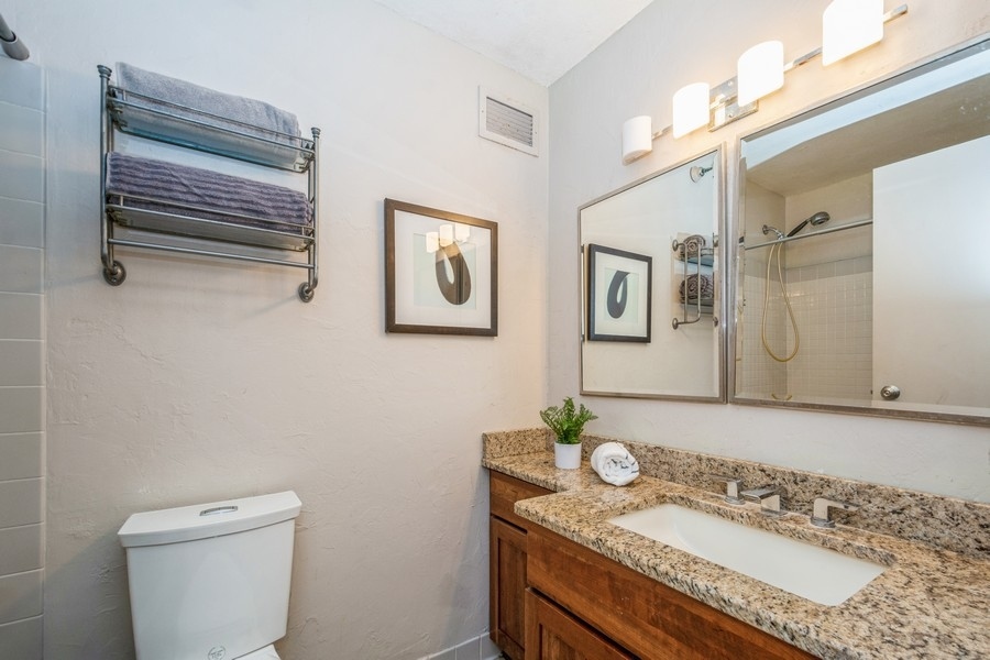 480 N McClurg Court Unit: 716
