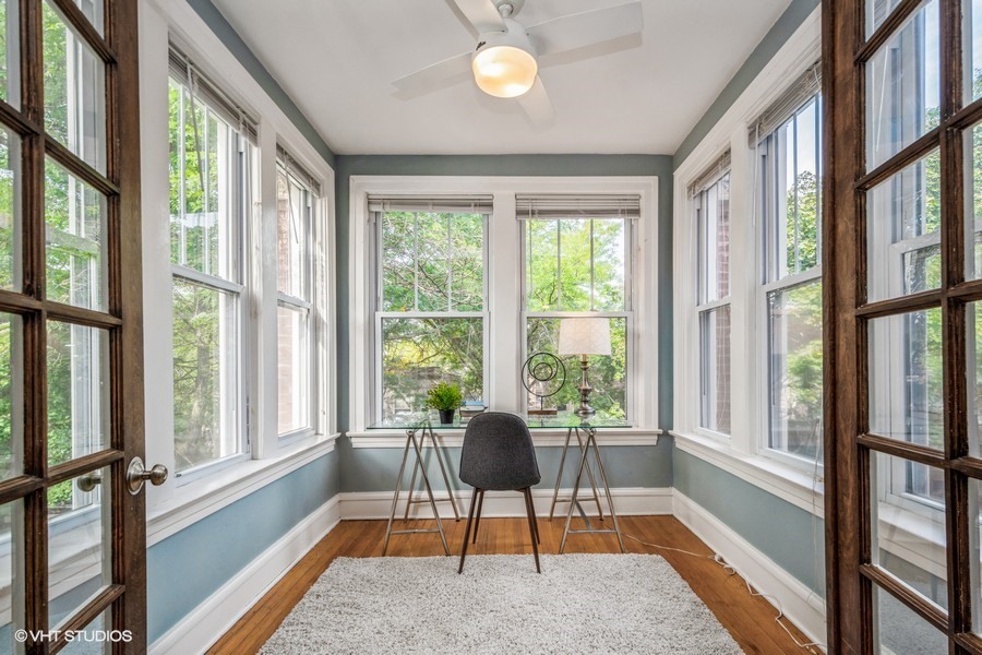 6341 N Lakewood Avenue Unit: 3S