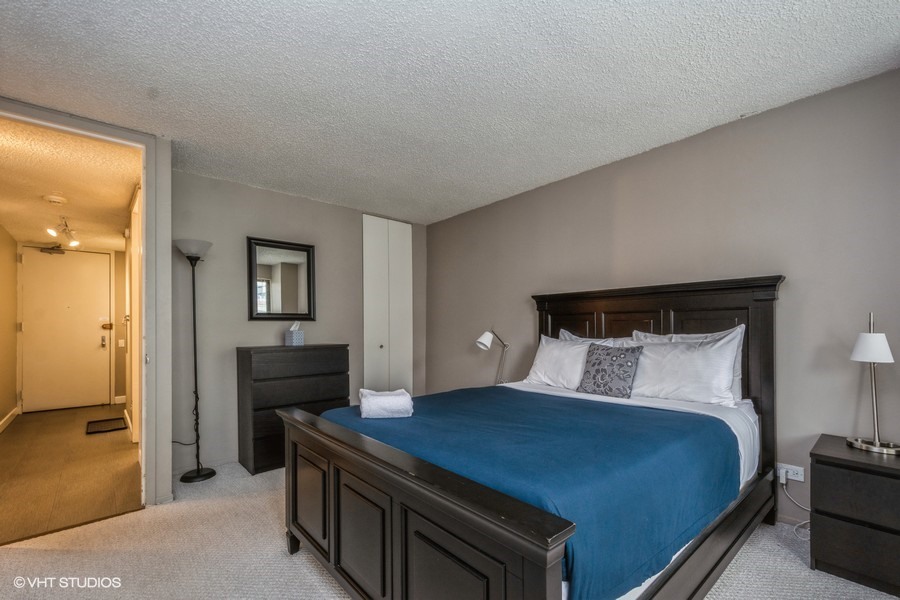 30 E HURON Street Unit: 1502