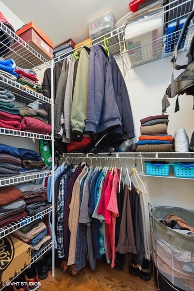3753 N Clifton Avenue Unit: 3