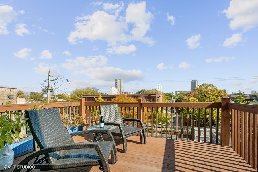 3753 N Clifton Avenue Unit: 3