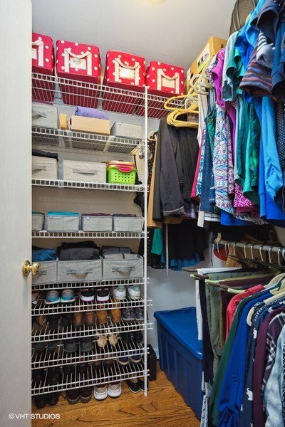 3753 N Clifton Avenue Unit: 3