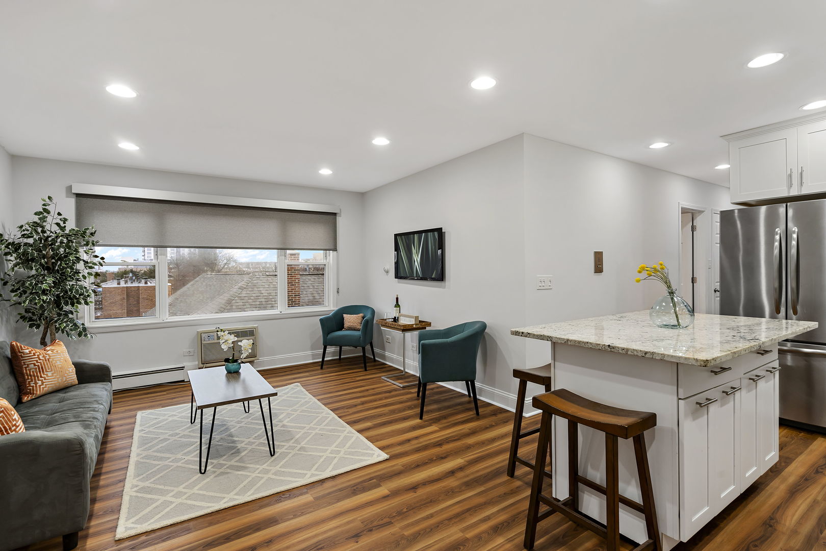 938 North Boulevard Unit: 401