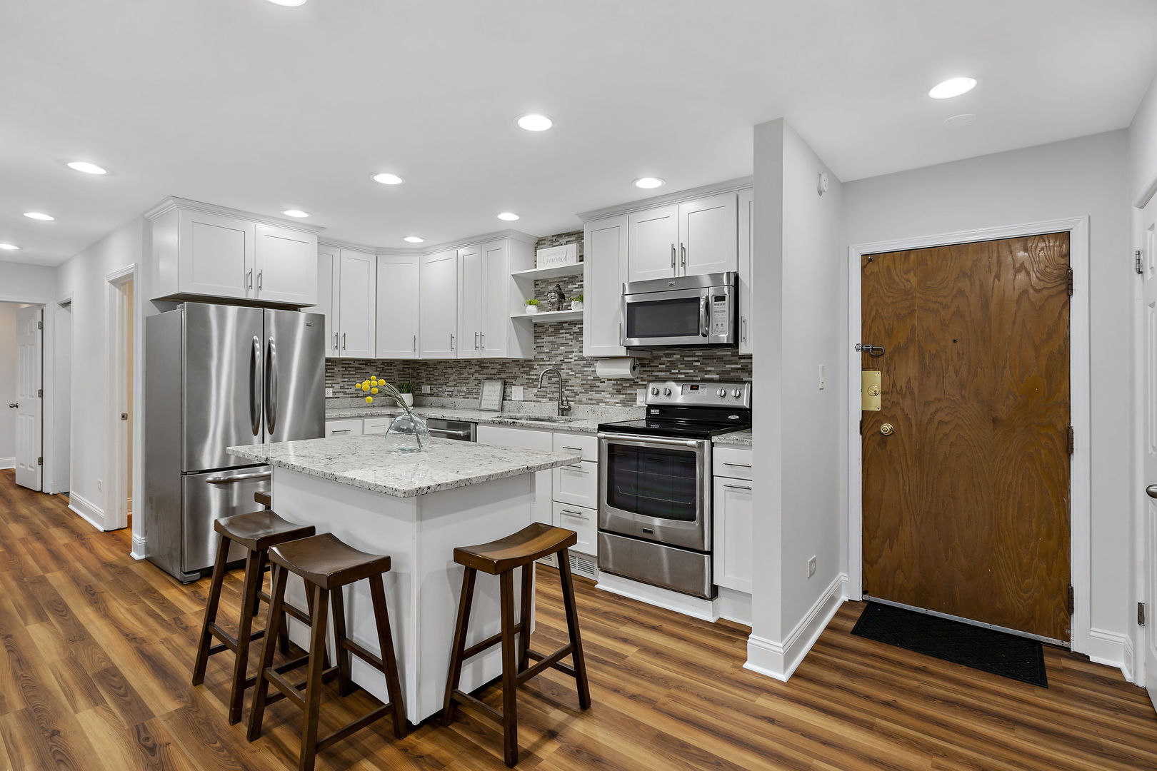 938 North Boulevard Unit: 401
