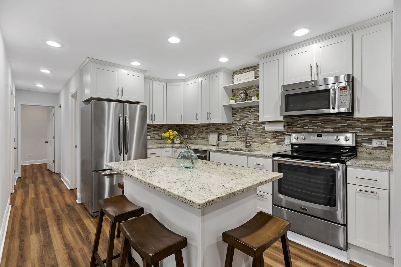 938 North Boulevard Unit: 401