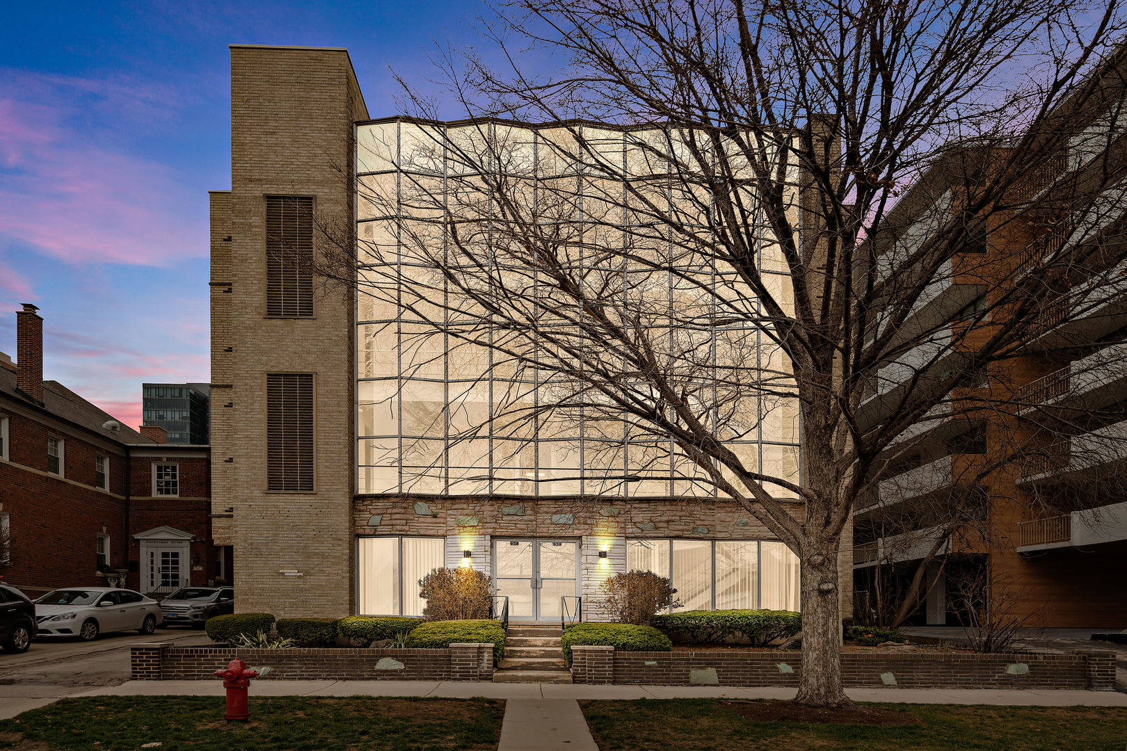 938 North Boulevard Unit: 401