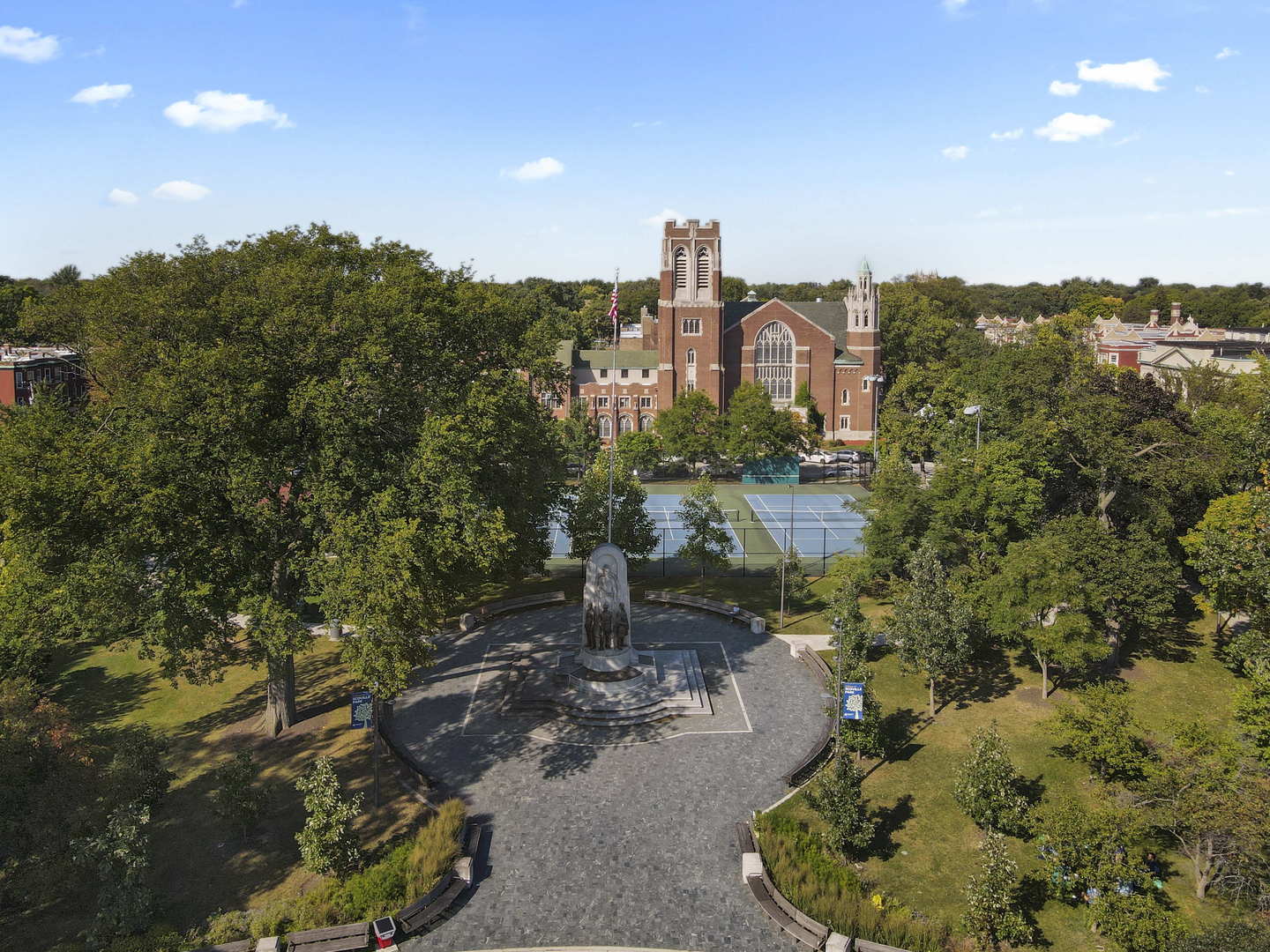 938 North Boulevard Unit: 401