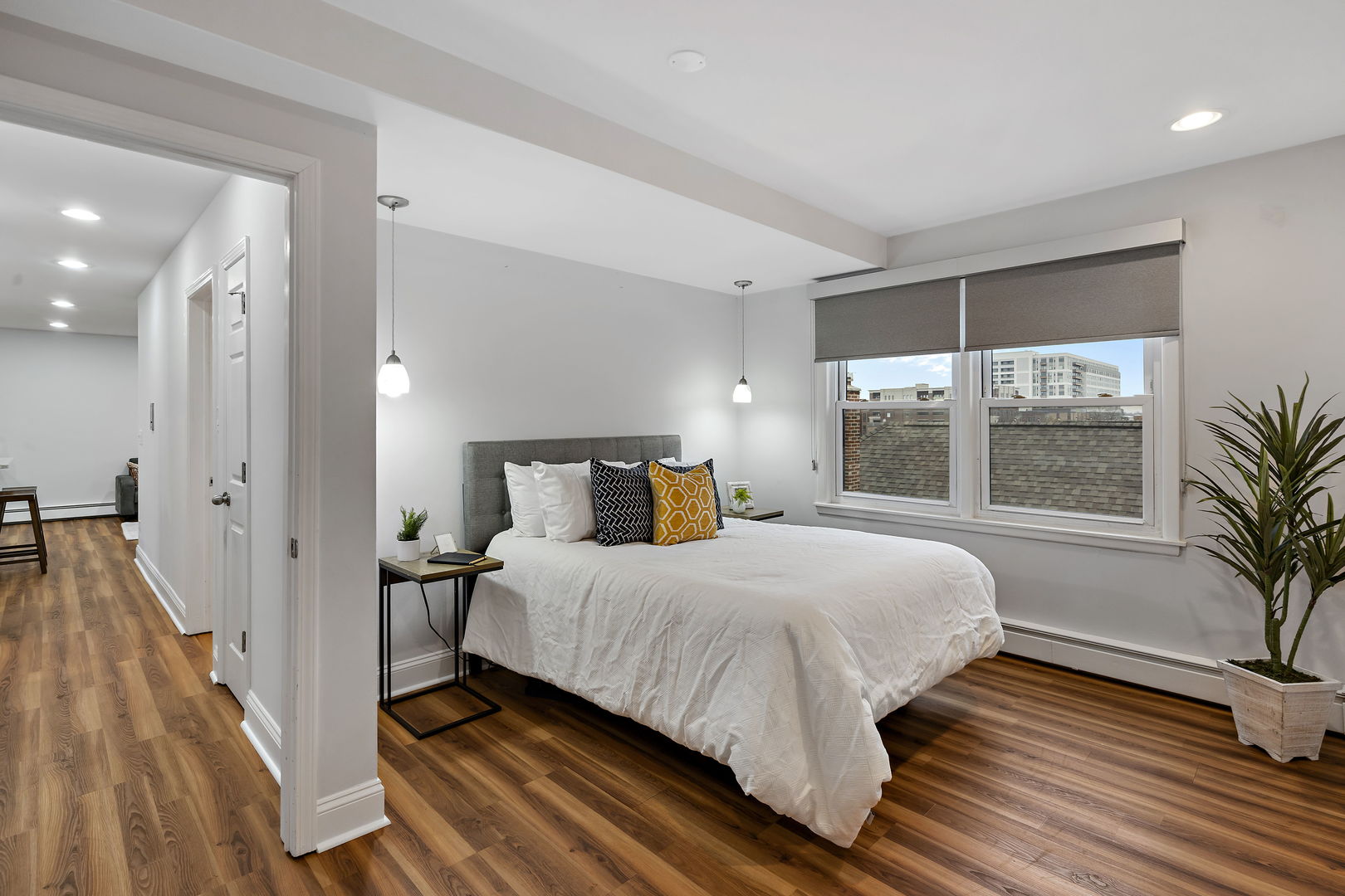 938 North Boulevard Unit: 401
