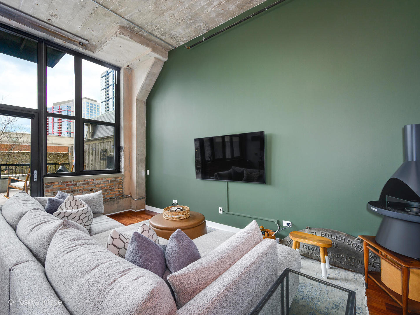 320 E 21ST Street Unit: 203