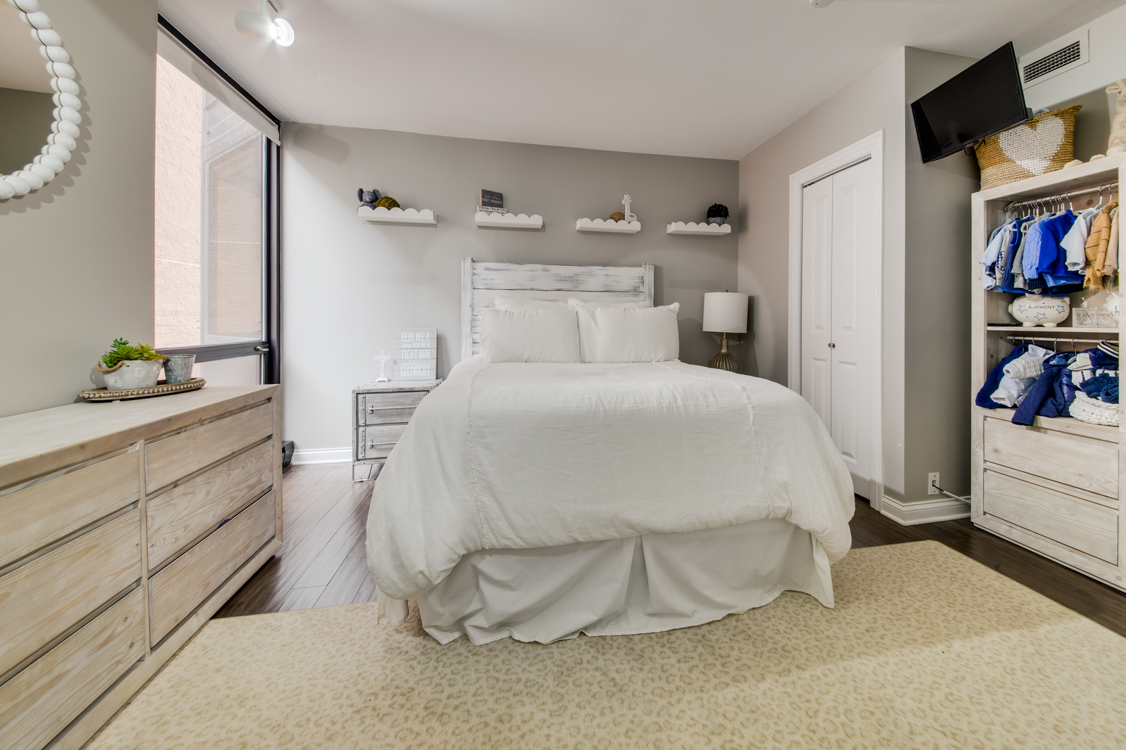 990 N Lake Shore Drive Unit: 6D