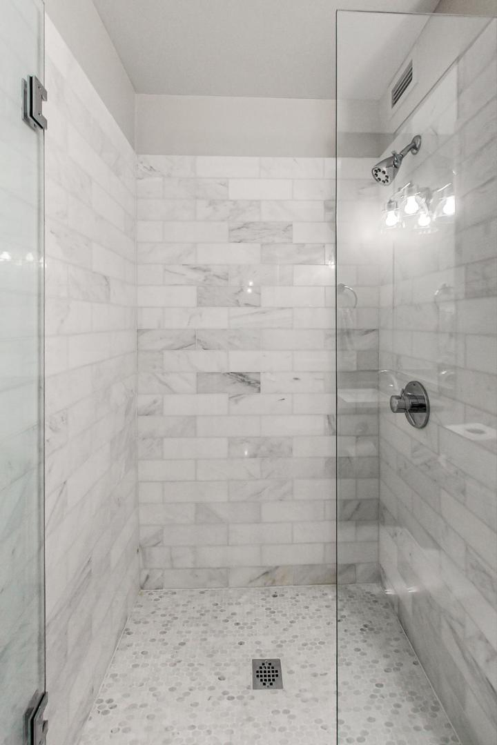 990 N Lake Shore Drive Unit: 6D