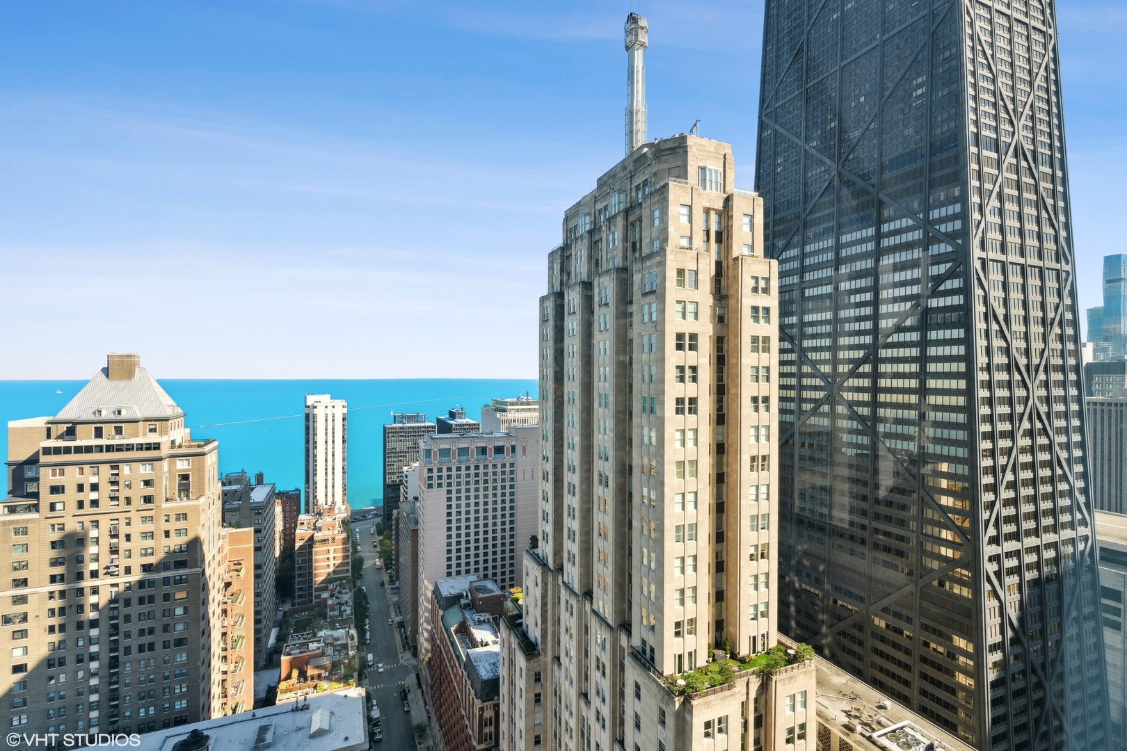 950 N Michigan Avenue Unit: 2502
