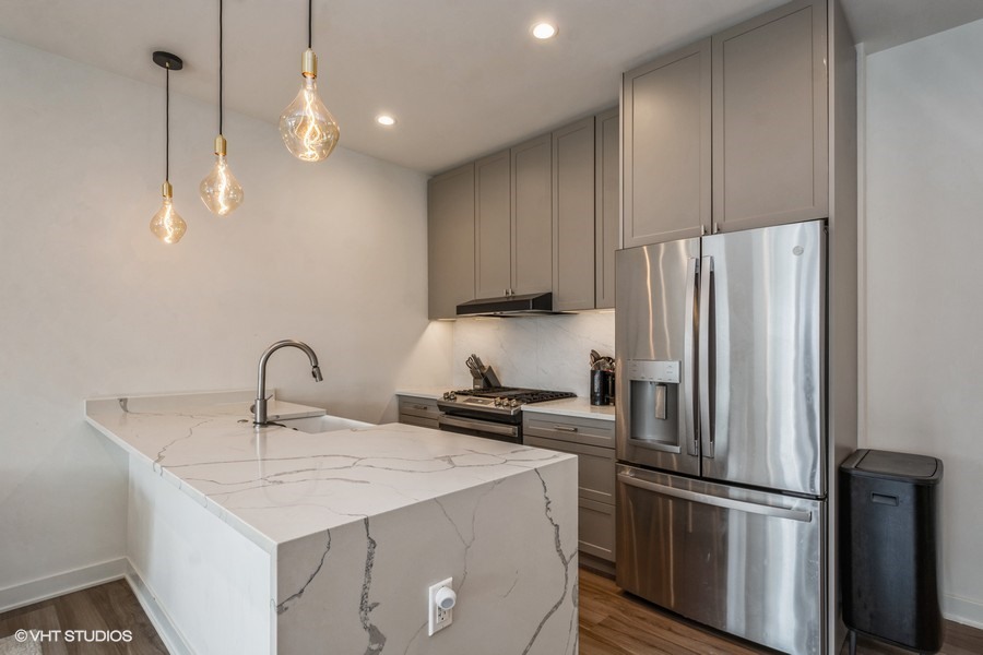 5526 N Magnolia Avenue Unit: 33