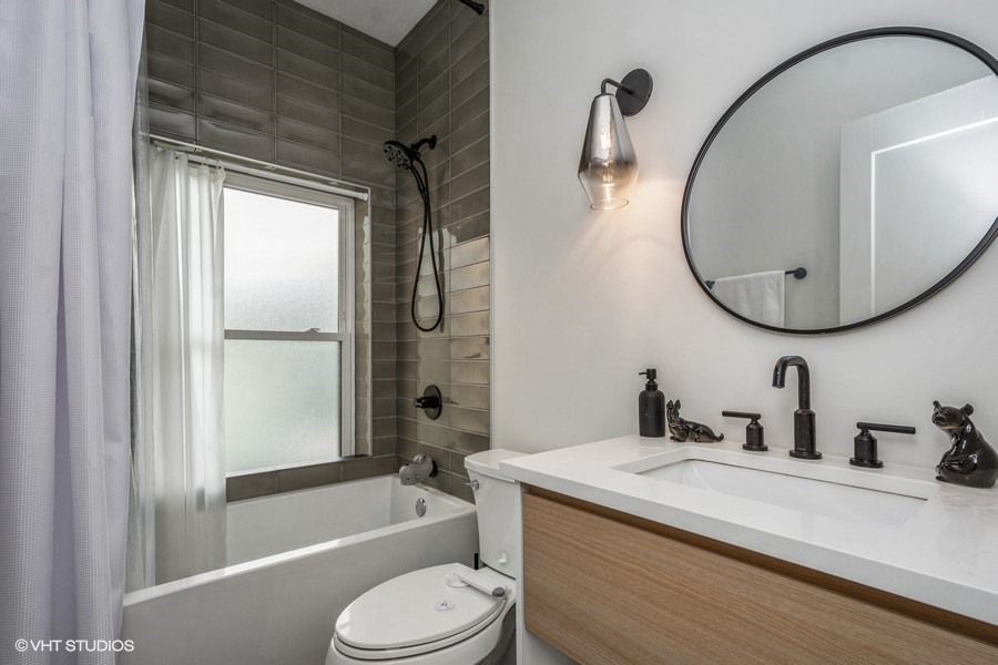 5526 N Magnolia Avenue Unit: 33