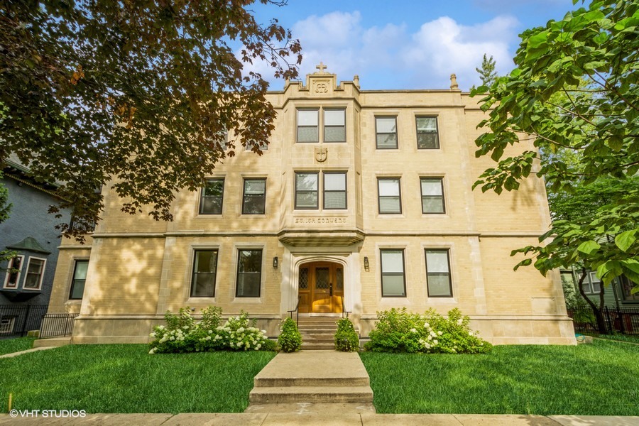 5526 N Magnolia Avenue Unit: 33