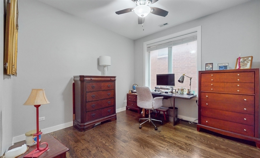 2442 N Clybourn Avenue Unit: 3S