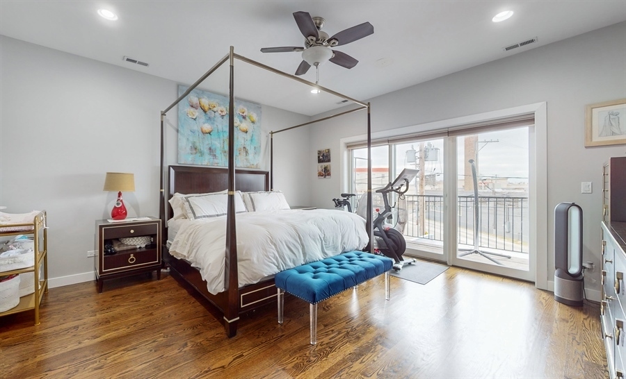 2442 N Clybourn Avenue Unit: 3S