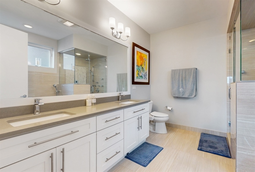 2442 N Clybourn Avenue Unit: 3S