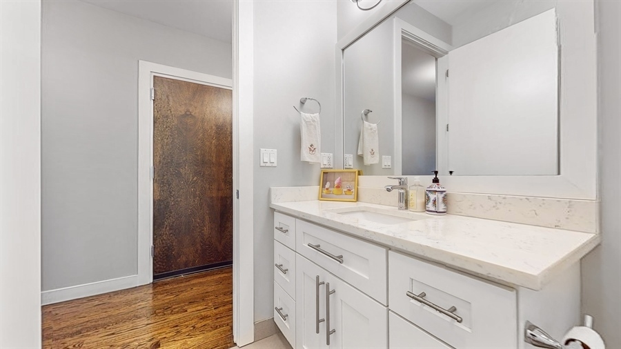 2442 N Clybourn Avenue Unit: 3S