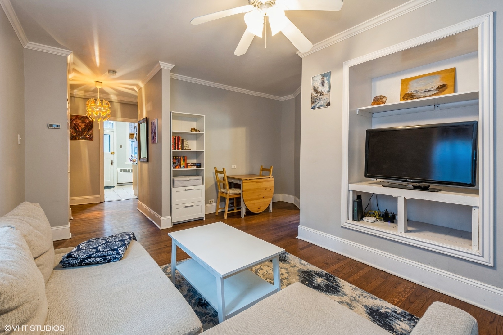 640 W Waveland Avenue Unit: 2F