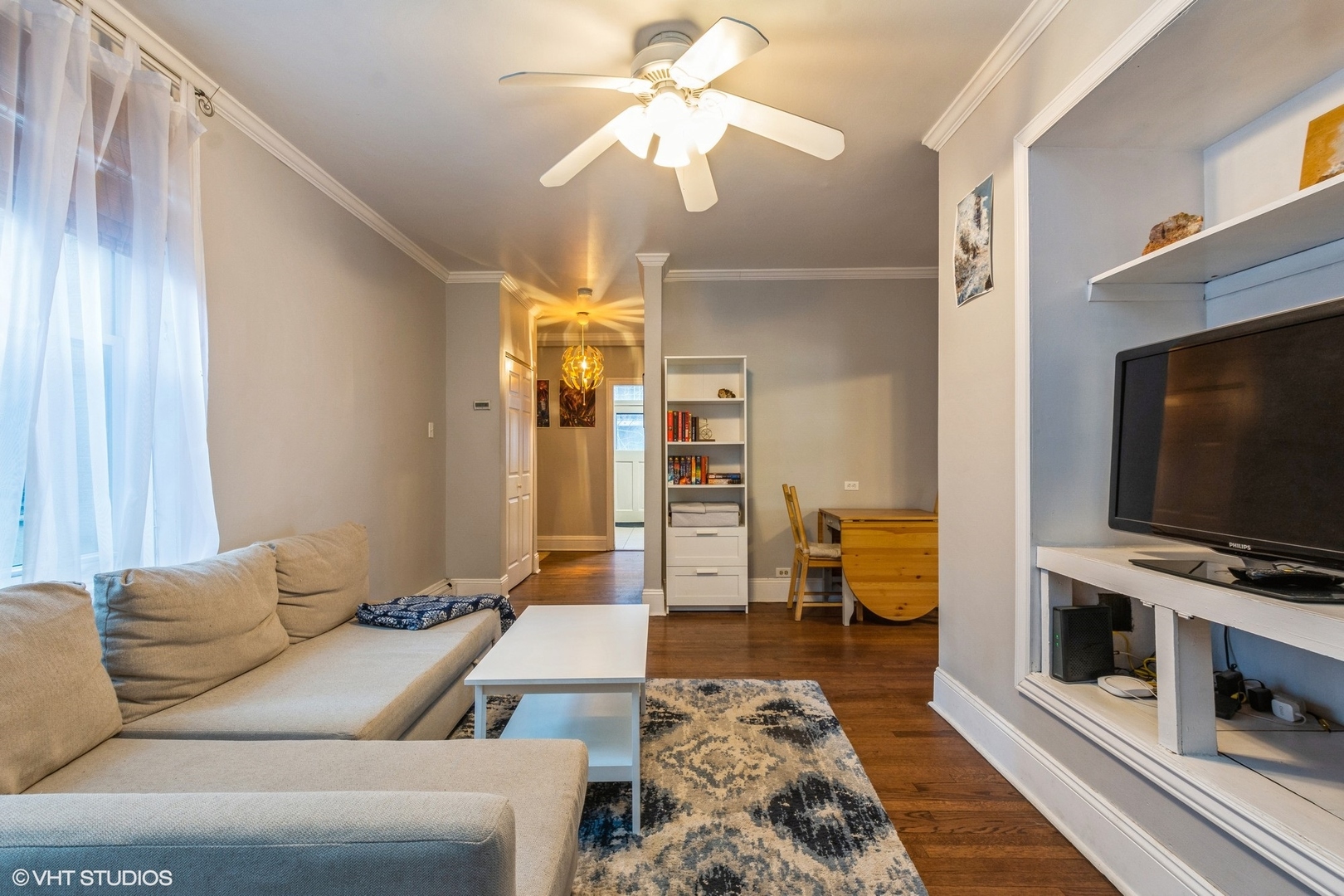 640 W Waveland Avenue Unit: 2F