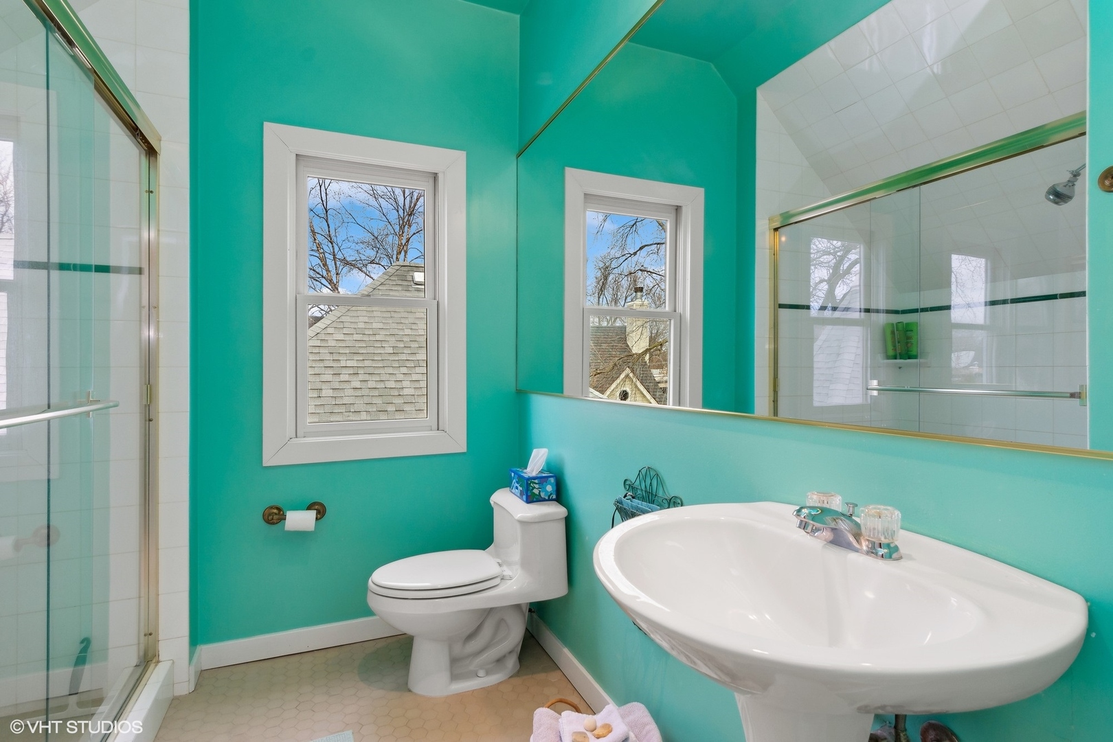 5414 N Lakewood Avenue