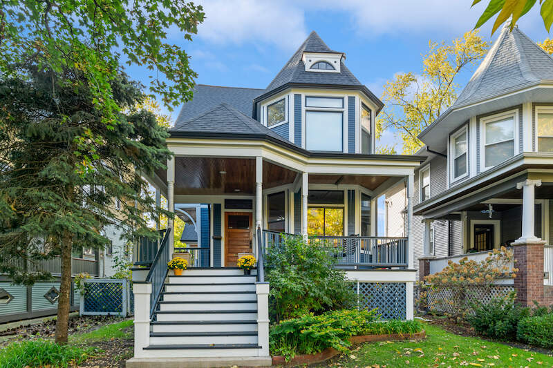 5414 N Lakewood Avenue