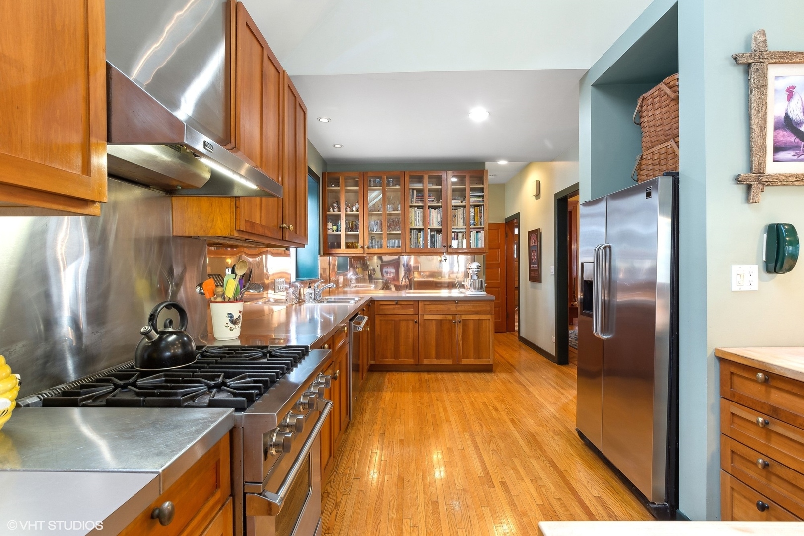 5414 N Lakewood Avenue