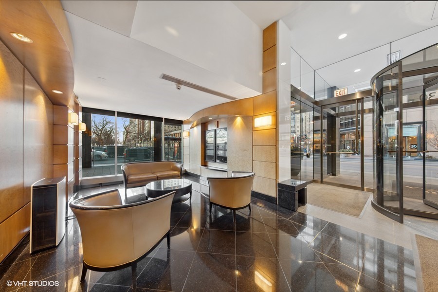 1000 N Lake Shore Plaza Unit: 33C